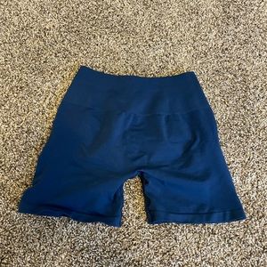 Alphalete amplify shorts